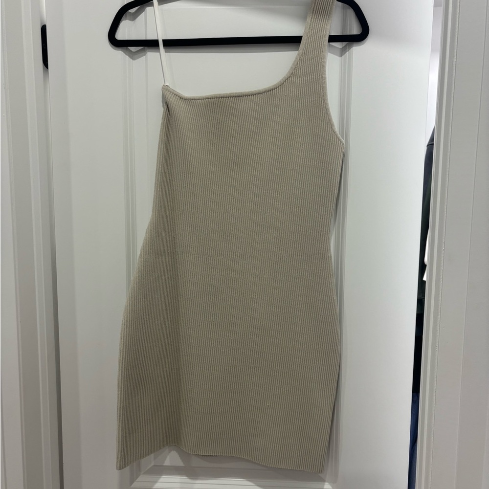 Babaton One-Shoulder Cream Dress